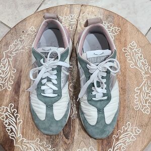 Voile Blanche Green and Cream Athletic Shoes